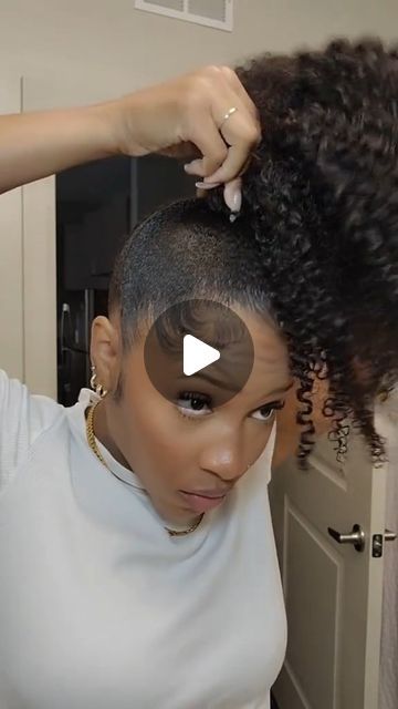 BetterLength Hair on Instagram: "Warp around ponytail for high puffy 😍 
Yes or No? 
#repost" Beauty Supply Ponytail, Natural High Buns For Black Women, Natural Ponytails For Black Hair Puff, Natural Hair Ponytail Styles Afro Puff, Hair Puff Styles, Puffy Ponytail Hairstyles Black Women, Drawstring Ponytail Hairstyles, Drawstring Ponytails For Black Women, High Puff Hairstyles