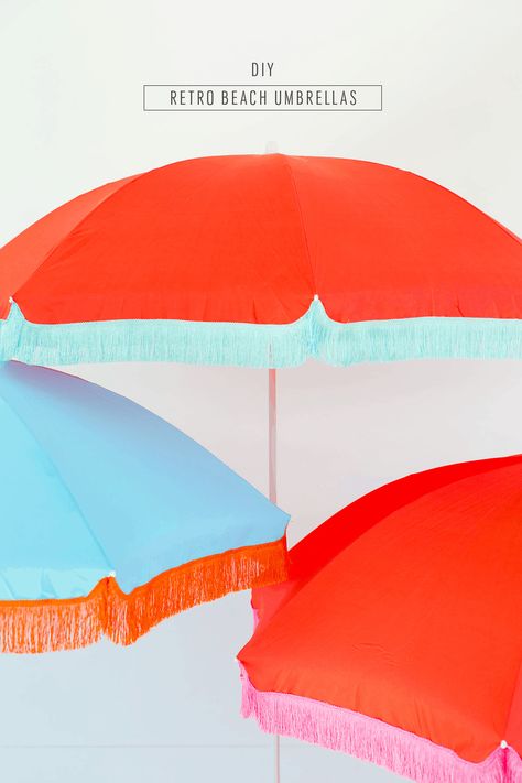 DIY Retro Beach Umbrella | Sugar & Cloth Do It Yourself Quotes, Creative Office Design, Diy Retro, Retro Beach, Summer Projects, Beach Umbrella, Diy Interior, Retro Home Decor, Cute Diys