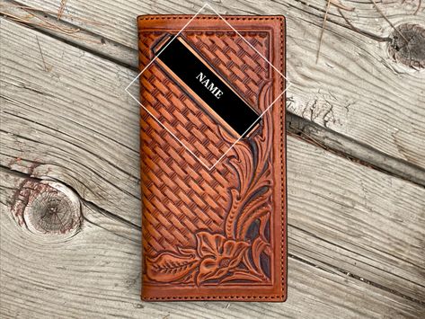 Heres a simple traditional weave cowboy/roper wallet
with a hint of western floral flare for a more masculine look. Outfitted with section in design for personbalized namem or initials.
Crafted using Hermann Oak vegtanned leather

#customwallets
#tooledwallets
#handmadewallets
#leatherartist
#cowboywallet
#westernwallet
#tooledroperwallet Roper Wallet, Custom Wallets, Custom Leather Wallet, Leather Artist, Mens Leather Accessories, Handmade Wallets, Handmade Leather Wallet, Leather Projects, Tooled Leather