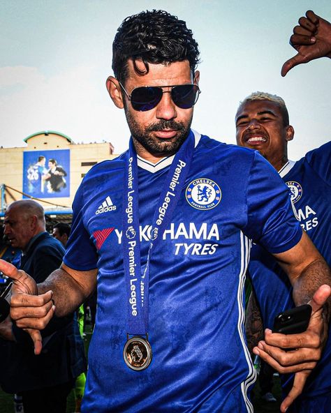 Diego Costa Chelsea, Chelsea Fc Aesthetic, Chelsea Aesthetic, Gamer Wallpaper, Chelsea Vintage, Football Chelsea, Chelsea Football Club Wallpapers, Chelsea Football Team, Chelsea Fc Wallpaper