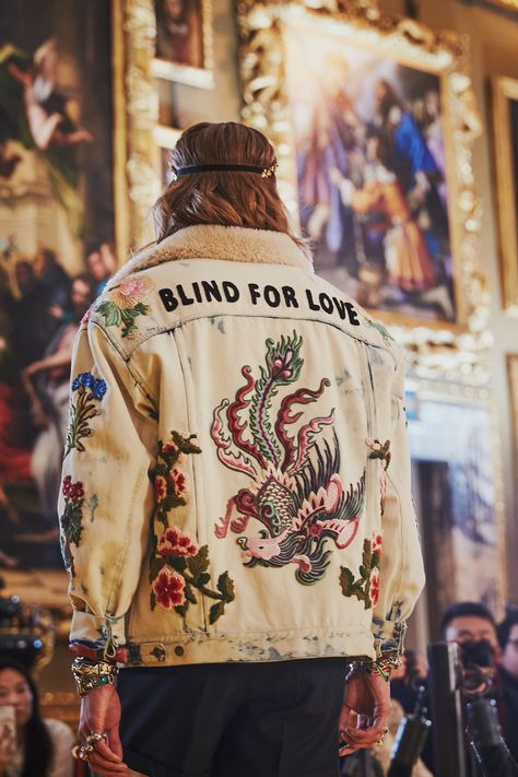 — Blind For Love, a phrase first introduced by... Gucci Blind For Love, Gucci Cruise, Gucci Jeans, Men's Denim Style, Gucci Jacket, Painted Denim, Creation Couture, Painted Clothes, Embroidered Jacket