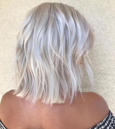 Short Hair Back View, Best Short Hair, Platinum Blonde Bobs, Short Hair Back, Short White Hair, Silver Blonde Hair, Hair Magic, Blond Balayage, Ice Blonde