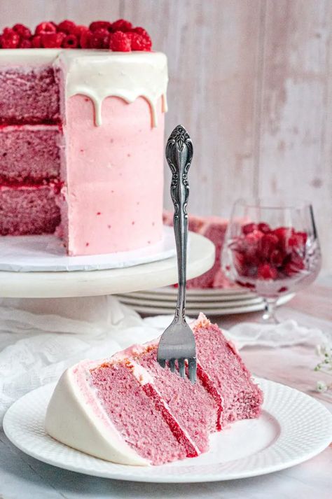 Gluten Free Strawberry Cake, Raspberry Cream Cheese Frosting, Tart Raspberry, Gluten Free Wedding, Raspberry Cake Recipes, Raspberry Cream Cheese, Gluten Free Cake Recipe, Dairy Free Cake, Pan Sin Gluten