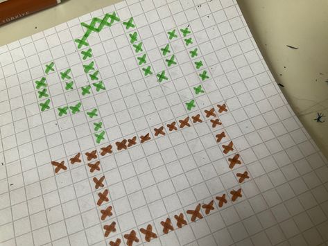 Çarpılı kolay kaktüs pixel art Graph Paper Designs, Graph Paper Drawings, Bullet Journal Notes, Easy Pixel Art, Pixel Drawing, Pixel Art Grid, Diy Bar, Pixel Art Pattern, Mini Drawings