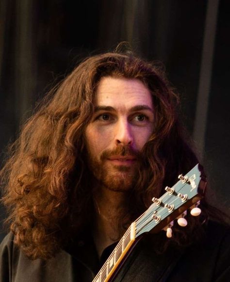 Hozier Hair, Hozier Cute, Hozier Shirtless, Hozier Desktop Wallpaper, Hozier Portrait, Hozier Photoshoot, Hozier Pictures, Andrew Hozier Byrne, Hozier Handwriting