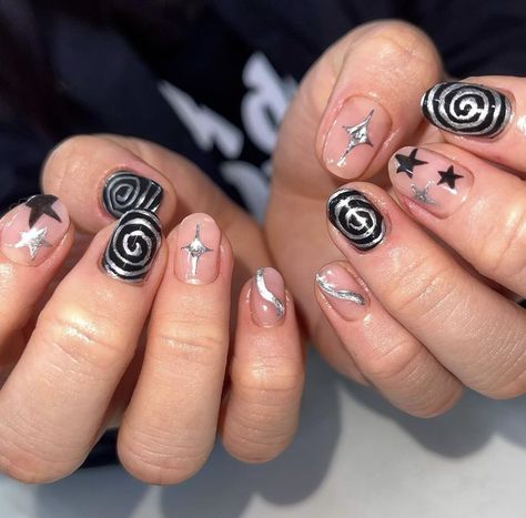 Short Nail Designs Masculine, Starboy Nails, Black Rockstar Nails, Black Nail Inspo Short, Male Nail Designs, Masculine Nail Designs, Tomboy Nails, Nail Art For Men, Spiral Nails