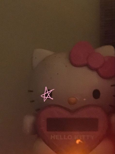 Hello Kitty Grunge Pfp Hello Kitty, Hello Kitty Blurry Aesthetic, Hello Kitty Blurry, Hello Kitty Icons Aesthetic, Grunge Hello Kitty Pfp, Hello Kitty Aesthetic Pfp, Hello Kitty Pfp, Hello Kitty Imagenes, Hello Kitty Y2k