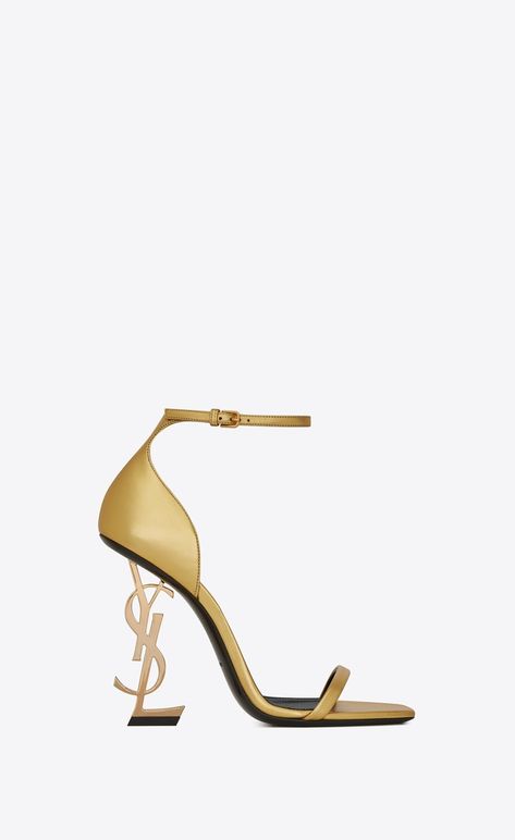 OPYUM sandals with gold-toned heel in smooth leather, Front view Louis Vuitton Shoes Heels, Dr Shoes, Heels Gold, Ysl Heels, Girly Shoes, Gold Heels, Louis Vuitton Shoes, Moda Vintage, Carrie Bradshaw