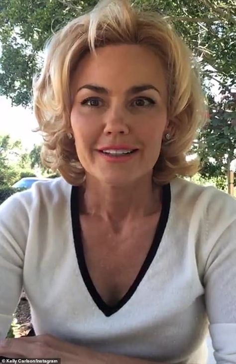 Too short: Kelly Carlson starred as Kimber Henry on 82 episodes of Nip/Tuck when the show aired from 2003 until 2010. And the 44-year-old star was 'upset' when she was cut from the popular series, she admitted during an Instagram Live interview this week Kimber Henry, Kelly Carlson, Short Blonde Hair, Blonde Bombshell, Medium Hair Cuts, Blonde Beauty, Instagram Live, Pixie Hairstyles, Great Hair