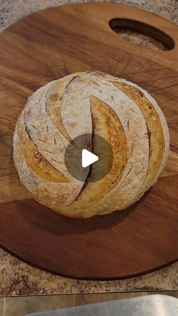 Anna Boyd on Instagram: "Sourdough Scoring. One of my favorite parts of the bread making process.😍  Design inspired by @thesourdoughflourist   #sourdoughart #sourdoughaddict #supportsmallbusiness #ilovesourdough #cottagebakery #sourdoughlove #naturesyeast #breadart #artisansourdough #sourdoughboule" Simple Bread Scoring Patterns, Sourdough Bread Scoring Designs, Easy Sourdough Scoring, Sour Dough Score Designs, Sourdough Bread Design, Sourdough Scoring Ideas, Scoring Sourdough Bread Designs, Sourdough Scoring Designs, Sourdough Score Designs