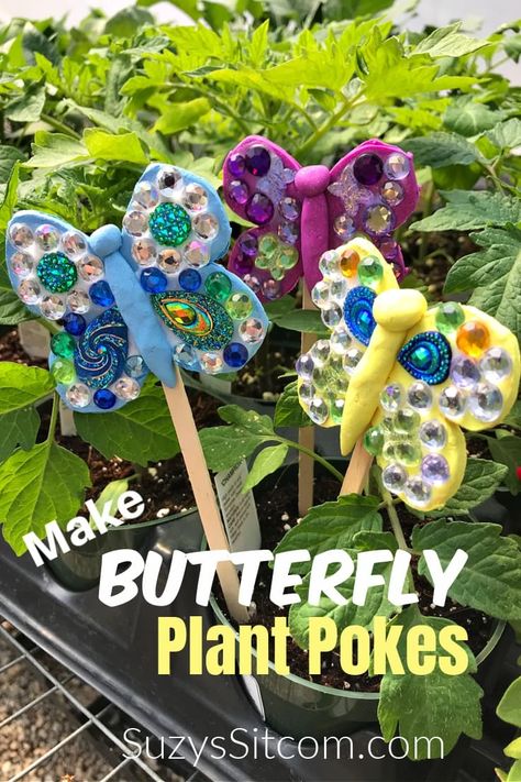 Plant Pokes, Garden Ornaments Diy, Garden Crafts For Kids, How To Make Butterfly, Butterfly Plant, Garden Decor Crafts, Family Projects, Plant Crafts, Butterfly Plants