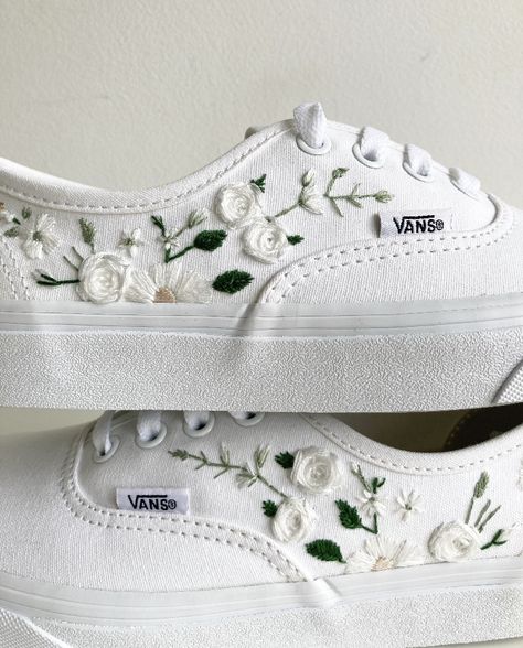 Wedding Shoe Embroidery, Wedding Shoes Embroidered, Wedding Dress With Sneakers, Wedding Shoes 2022, Wedding Vans, Embroidered Vans, Vans Custom, Old Skool Vans, Wedding Converse