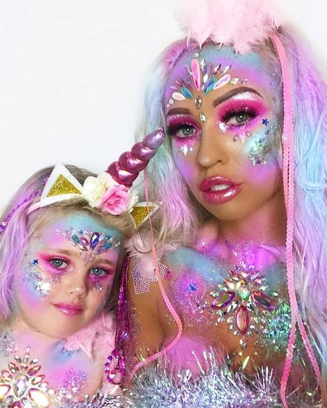 Comment WOW if you love this unicorn makeup via @katiespearpoint Source: unicorndreambox Sxsw Outfit, Fashion Statement Outfits, Unicorn Makeup Halloween, Painting Dress, Transformers Robots In Disguise, Rave Concert, Unicorn Halloween Costume, Spfx Makeup, Robots In Disguise