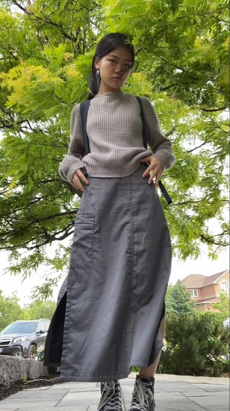 cargo skirt, spring outfit, converse outfit, parachute skirt outfit Long Grey Skirt Outfit Aesthetic, Grey Parachute Skirt Outfit, Parachute Cargo Skirt Outfit, Parachute Skirt Outfit Winter, Gray Cargo Skirt Outfit, Cargo Skirt Outfit Fall, Cargo Skirt Outfit Summer, Cargo Long Skirt Outfit, Grey Cargo Skirt Outfit