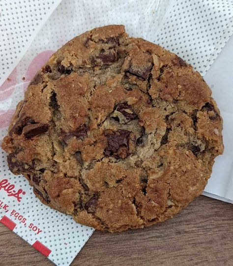 Chick Fil A Cookie Recipe Copycat, Chic Fil A Cookie Recipe, Chik Fil A Cookie Recipe, Chick Fil A Chocolate Chunk Cookies, Chickfila Cookie Recipe, Chick Fil A Chocolate Chip Cookie Recipe, Copycat Chick Fil A Cookies, Chickfila Cookies, Chick Fil A Cookie Recipe