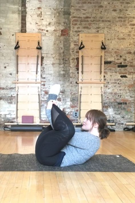 Brooklyn Strength shares Plus Size Pilates workshop and strength moves Plus Size Pilates, Lose Baby Belly, Healthy Spine, Pilates Clothes, Pilates Body, Pilates Video, Joseph Pilates, Pilates For Beginners, Body Weight Training