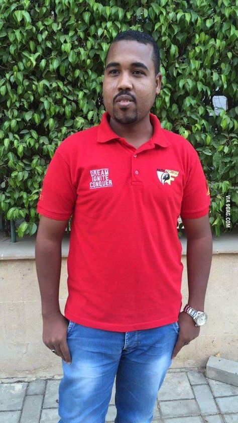 This guy in Egypt looks like Kanye. His name is Kanye East. Dominicans Be Like, Funny Kanye, Kanye West Funny, Foreign Celebrities, Funny Reaction Pictures, Celebrity Look, Creative Words, This Guy, Kanye West