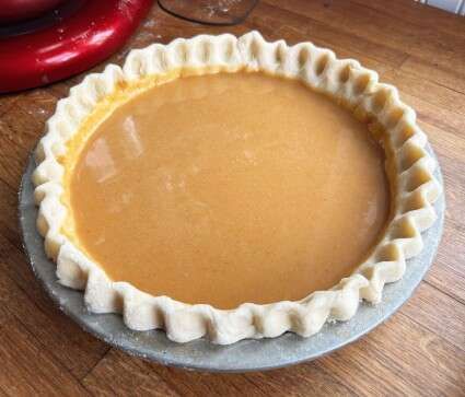 How To Keep Pie Crust Edges From Burning, Double Pie Crust Recipe, Ready Made Pie Crust, Pie Crust Edges, Pie Baking, King Arthur Baking, Pie Crusts, Fruit Filling, Pie Crust Recipes