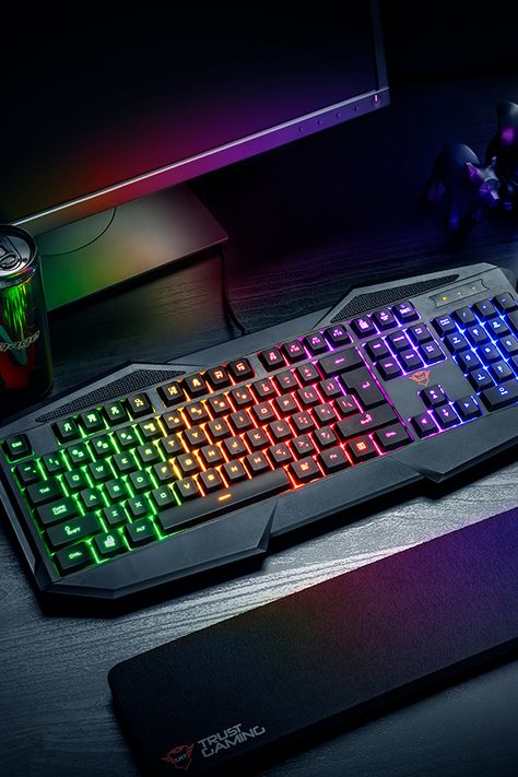 Gaming keyboard with full size layout, Rainbow Wave illumination and 12 multimedia keys Rainbow Keyboard, Keyboard Video, Keyboard Gaming, Best Gaming Setup, Computer Gaming Room, Gamer Setup, Video Game Room Design, Best Gaming Wallpapers, New Technology Gadgets