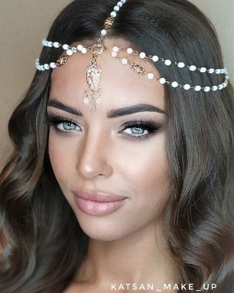 Halo Pearls Bohemian Headpiece Great Gatsby 1920s headband | Etsy Head Chain Jewelry, Bridal Hair Chain, Bohemian Headpiece, 1920s Headband, Beaded Headpiece, Evening Hairstyles, Rhinestone Headpiece, Headpiece Jewelry, Braut Make-up