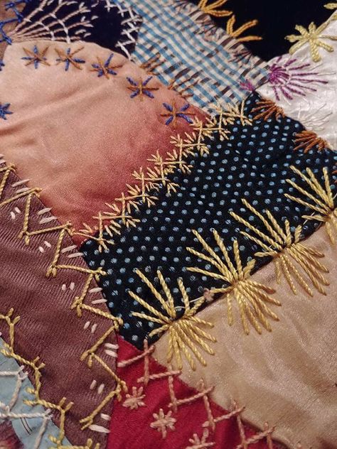 Visible Mending Blanket, Embroidery On Patchwork, Crazy Patchwork Embroidery, Crazy Quilt Projects, Patchwork With Embroidery, Patchwork Quilt Aesthetic, Slow Stitch Embroidery, How To Make A Crazy Quilt, Victorian Crazy Quilts