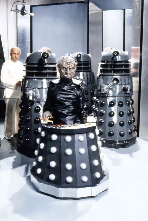 Doctor Who: Genesis of the Daleks in Movie Theaters | Fathom Events  All over the USA, there's a theater near you that will have THIS very show on 11 June - go look it up! Dalek Doctor Who, Cinema Event, I Am The Doctor, Tom Baker, Classic Doctor Who, Doctor Who Fan Art, Tv Doctors, 13th Doctor, Arte Robot