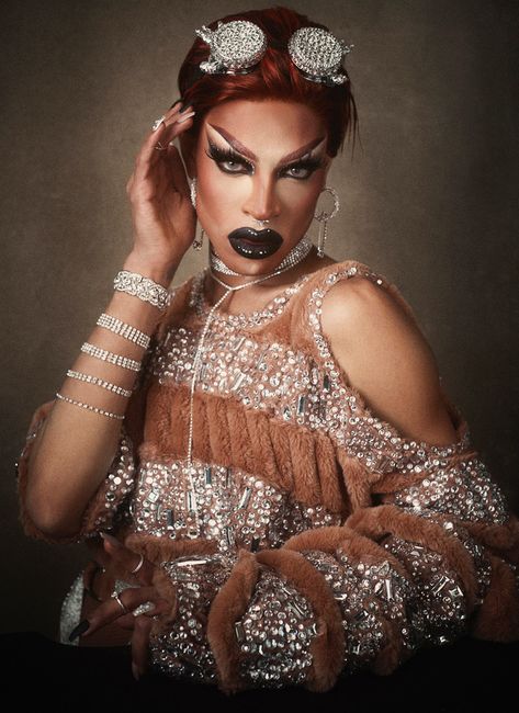 Richard Phibbs photographs the RuPaul’s Drag Race All Stars Yvie Oddly, Best Drag Queens, Violet Chachki, Drag Queen Makeup, Trixie And Katya, Queen Makeup, Hair And Makeup Artist, Rupauls Drag Race, I Am A Queen