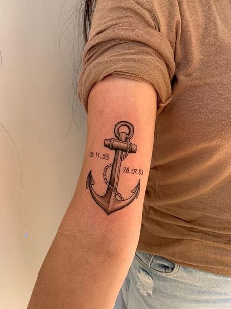 Tattoo Ideas For Men Anchor, Anchor Tattoo Hand, Couples Anchor Tattoo Ideas, Anchor Tattoo For Men Forearm, Medium Tattoos For Guys, Ancora Tattoo, Anchor Tattoo For Men, Simple Anchor Tattoo, Traditional Anchor Tattoo