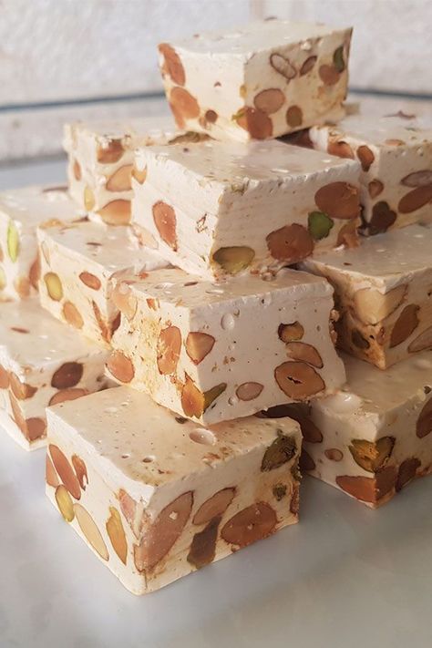 Torrone Recipe, Italian Candy, Nougat Recipe, Italian Recipes Dessert, Dessert Aux Fruits, Chocolate Chip Cookie Bars, Homemade Sweets, Candy Recipes Homemade, Christmas Candy Recipes