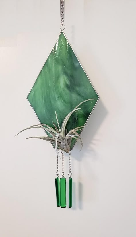 Stained Glass Air Plant Holders, Air Plant Art, Stained Glass Mosaic Art, Plant Display Ideas, Creative Planter, Stained Glass Gifts, Glass Barn Doors, Making Glass, Stained Glass Decor