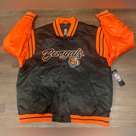 Nfl Team Apparel Cincinnati Bengals Jacket Brand New! Never Worn Size Xl Bengals Merch, Bengals Game Day Outfit, Bengals Outfit, Nfl Chiefs, Dallas Cowboys Hoodie, Nfl Colts, Sport Jacket Men, Colts Football, Red Puffer Vest