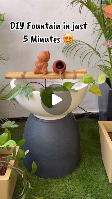 Small Fountain In Garden, Diy Pot Fountain, Pot Fountain Diy Water Features, Diy Small Water Fountain, How To Make A Water Fountain, Diy Small Fountain, Small Fountain Ideas, Diy Water Fountain Indoor, Diy Indoor Fountain