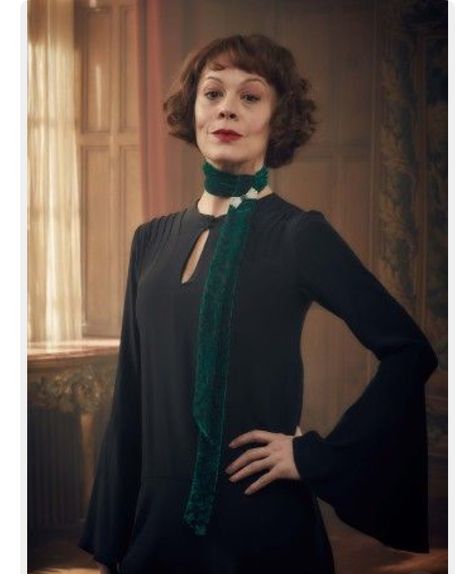 polly Aunt Polly Peaky Blinders, Pesky Blinders, Peaky Blinders Fashion, Peaky Blinders Dress, Aunt Polly, Peaky Blinders Costume, Polly Gray, Peaky Blinders Season, Helen Mccrory