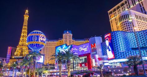 Las Vegas is on the bucket list of most travelers. One of its best attractions, the Las Vegas Strip, attracts more than 41 million people every year. Las Vegas Tourist Attractions, Best Las Vegas Hotels, Las Vegas Cheap, Soccer Love, Russian Empire, Vegas Vacation, Cheap Flight, Vegas Hotel, Vegas Casino