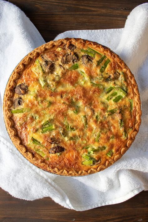 French Quiche, Recipe With Asparagus, Basic Quiche Recipe, Asparagus Quiche Recipes, Easy Quiche Recipe, Vegetarian Quiche Recipes, Asparagus Mushroom, Recipe Asparagus, Cheddar Quiche