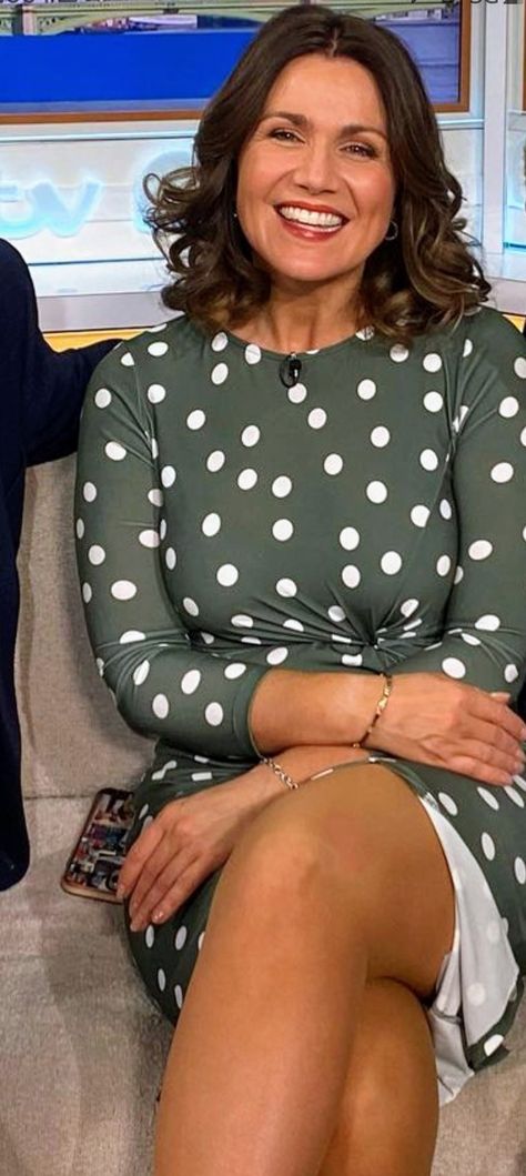 Susana Reid, Susannah Reid, Suzanna Reid, Susanna Reid Legs, Seductive Pose, Susanna Reid, British Celebrities, What A Beautiful World, Tv Girls