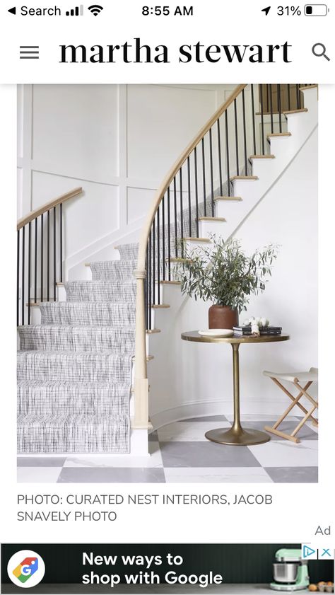 Stringer Staircase, Modern Staircase Railing, Beautiful Dining Room Decor, Stair Railing Ideas, Glass Railing Stairs, Rustic Staircase, Briarcliff Manor, Modern Stair Railing, Wood Handrail