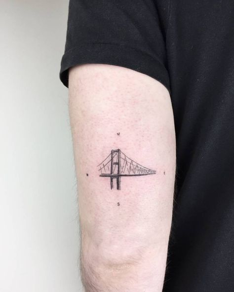 Discrete Tattoo, Cali Tattoo, Bridge Tattoo, Sketch Tattoo Design, Cool Small Tattoos, Small Tattoo Designs, Best Tattoo Ideas, Tattoo Trends, Little Tattoos