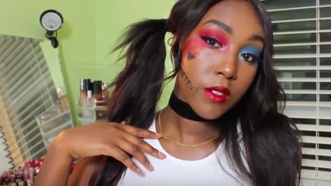 Black Girls Are Cosplaying As Harley Quinn And They Look So Bomb Black Harley Quinn Makeup, Black Harley Quinn, Harley Quinn Makeup, Jason Todd Batman, Justice League Wonder Woman, Girls Costumes, Halloween Scarecrow, Unique Makeup, Harley Quinn Cosplay