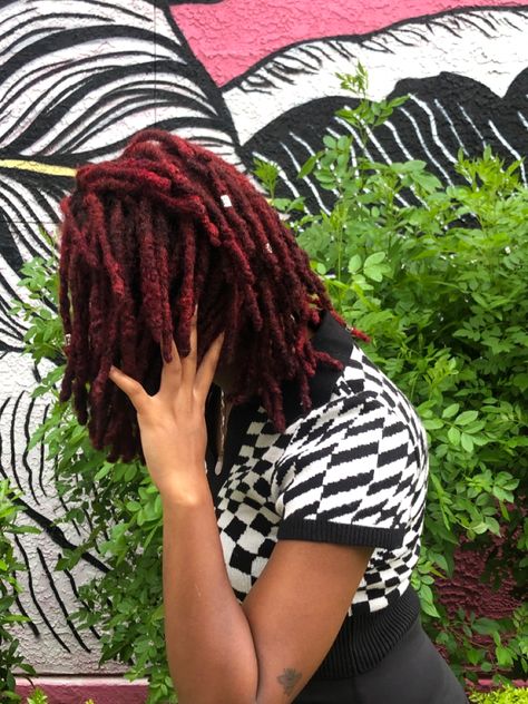 Loc Curly Ends, Dreadlock Journey Black Women, Coil Loc Journey, Loc Journey Progress, Curly Braids, Cute Dreads, Loc Journey Memes, Short Locs Hairstyles, Dyed Hair Inspiration