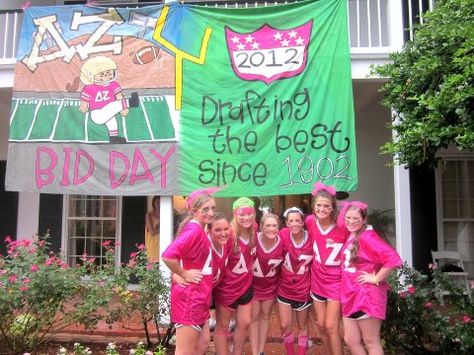 DZ banner LSU DZ'S! YAY Draft Bid Day Theme, Drafting The Best Bid Day, Sorority Themes, Delta Zeta Sorority, Football Parties, Alpha Gam, Theta Phi Alpha, Sorority Sugar, Cool Slogans