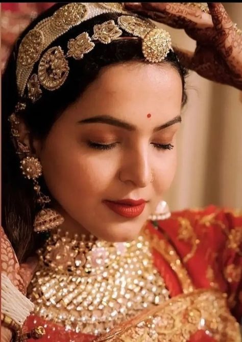 Rajput Jewellery, Rajasthani Bride, Rajasthani Dress, Indian Bride Makeup, Rajputi Jewellery, Rajputi Dress, Bridal Necklace Designs, Indian Bride Outfits, Bridal Jewellery Design