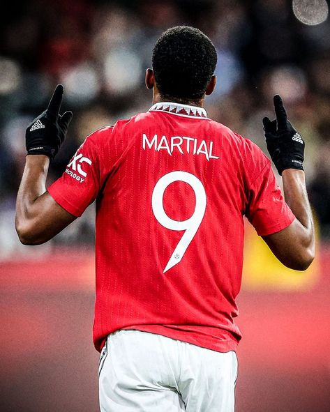 Antony Martial, Football Heritage, Anthony Martial, Football Players Images, Legend Wallpaper, Mobile Legend, Man Utd, Man United, Football Shirts