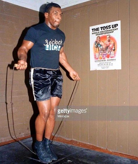 Tyson training Iron Mike Mike Tyson Aesthetic, Mike Tyson Training, Boxing Photography, 90s Black Culture Aesthetic, Mighty Mike, Mike Tyson Boxing, Boxing Drills, Vintage Boxing, Boxing Images