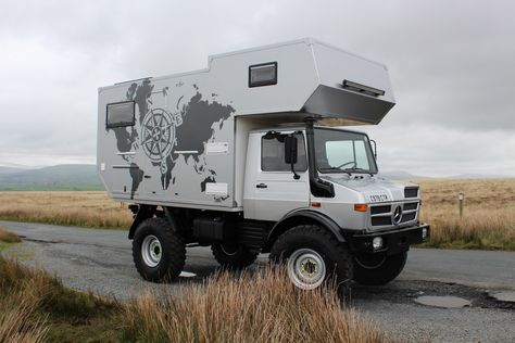 Dave & Nicolas converted Unimog camper Unimog Camper, Camper Truck, Mercedes Unimog, Overland Truck, Mercedes Benz Unimog, Moto Car, Adventure Campers, Expedition Truck, Off Road Camper