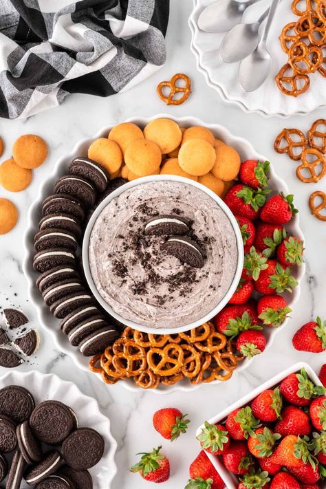 Dessert Dip Board, Oreo Platter, Oreo Cheesecake Dip, Oreo Dip Recipe, Boards Night, Oreo Dip, Friendsgiving Dessert, Dip Board, Dessert Charcuterie