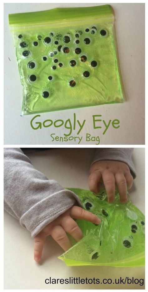 googly eye sensory bag for mess free sensory halloween fun for babies and toddlers. Sensory Halloween, Halloween Infantil, Sensory Bag, Halloween Sensory, Sensory Bags, Aktiviti Kanak-kanak, October Crafts, Halloween Preschool, Daycare Activities