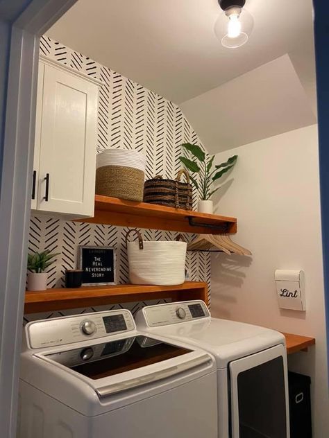 Laundry Room Makeover Ideas, Laundry Closet Makeover, Basement Decoration, Laundy Room, Room Makeover Ideas, Laundry Room Update, Laundry Nook, Laundry Room Ideas Small Space, Dream Basement