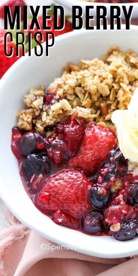 Mixed Berry Crisp, Berry Crisp Recipe, Berry Crisp, Blueberry Crisp, Fruit Crisp, Quick Easy Desserts, Crisp Recipe, Fresh Cherries, Homemade Pie