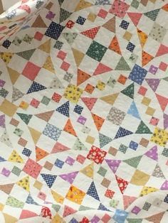 Emily's Wedding Quilt 1930s Quilts, Interesting Quilts, Patchwork Applique, Reproduction Quilts, Tennessee Waltz, Pretty Quilts, History Of Quilting, Charity Quilts, Quilting Digest